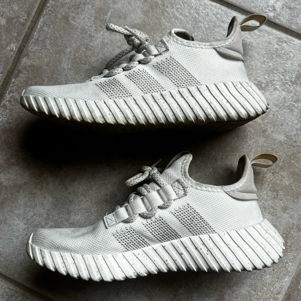 Adidas Women's Nude Sneakers - Picture 4 of 8